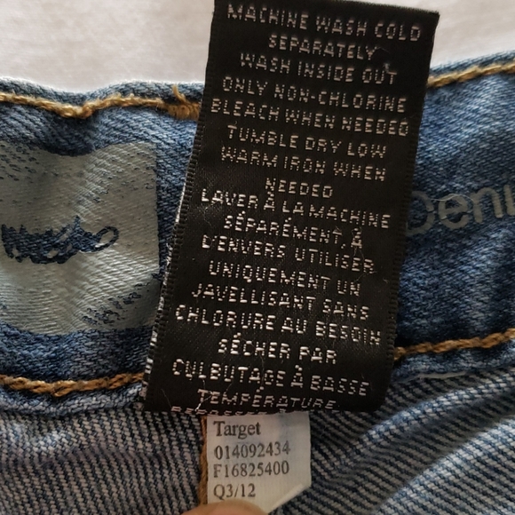 Mossimo Distressed Curvy Boot Cut Jeans Sz16S - Picture 6 of 7